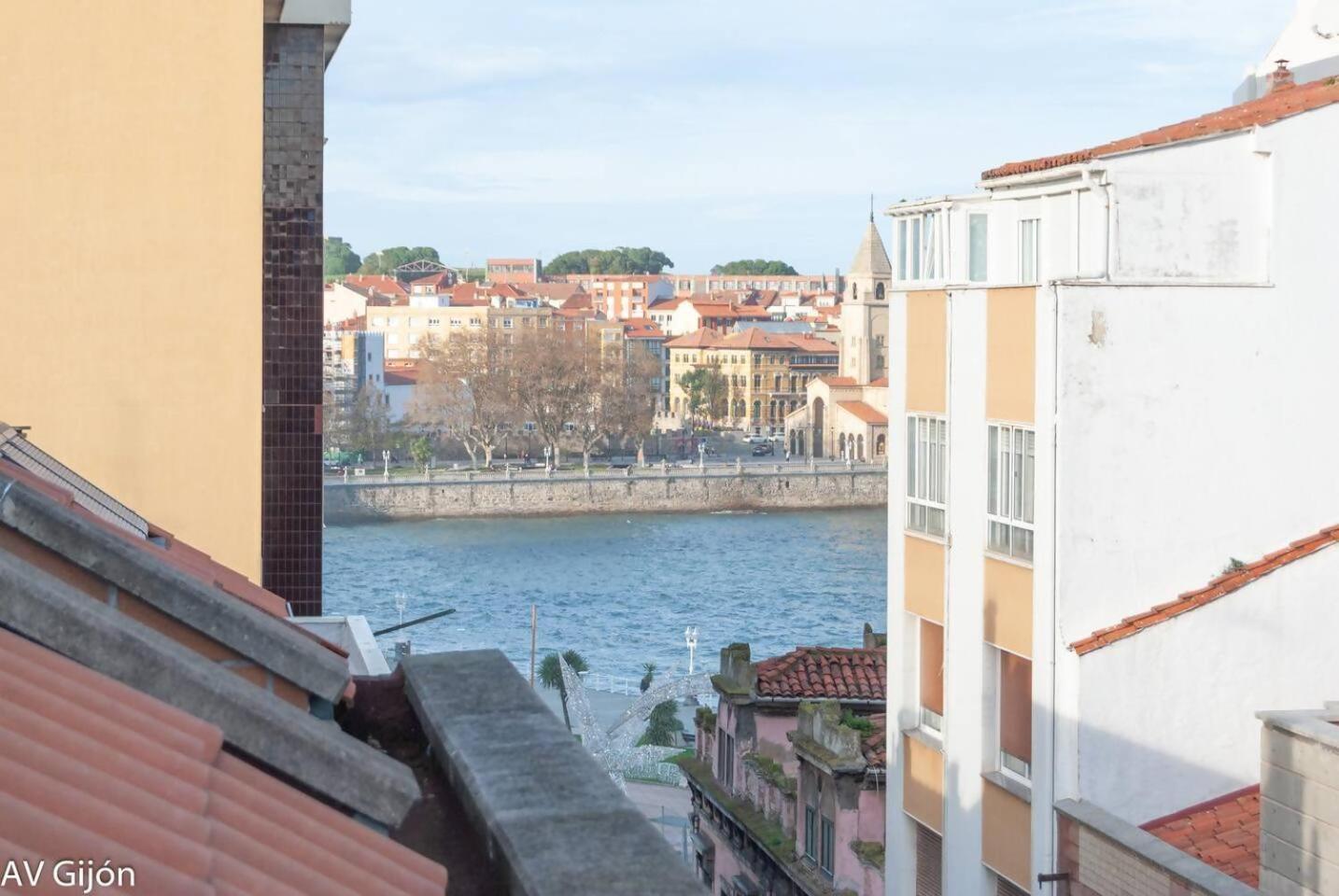 شقة Av Gijon San Agustin 12 المظهر الخارجي الصورة